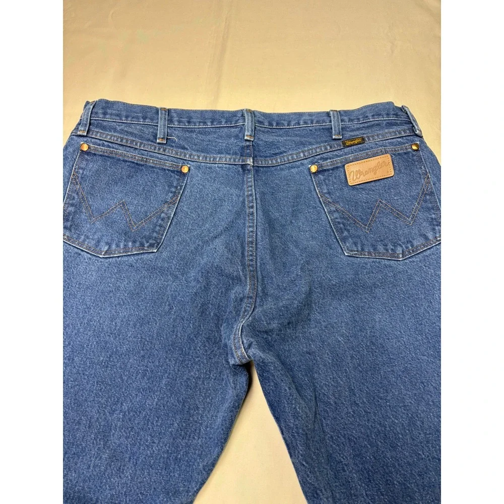Wrangler 13MWZ Blue Denim‎ Jeans Mens Size 42x30 Classic Fit Straight Leg